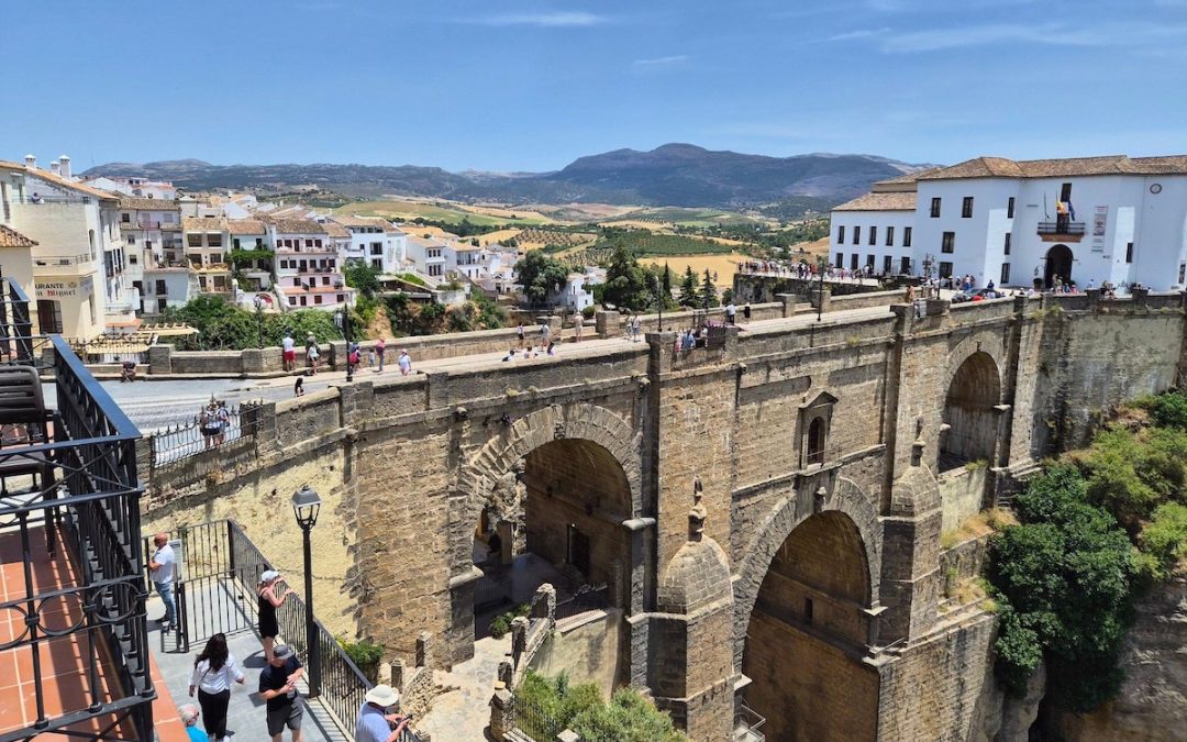 Prime Location or Higher Yield? Choosing the Right Costa del Sol Investment Strategy